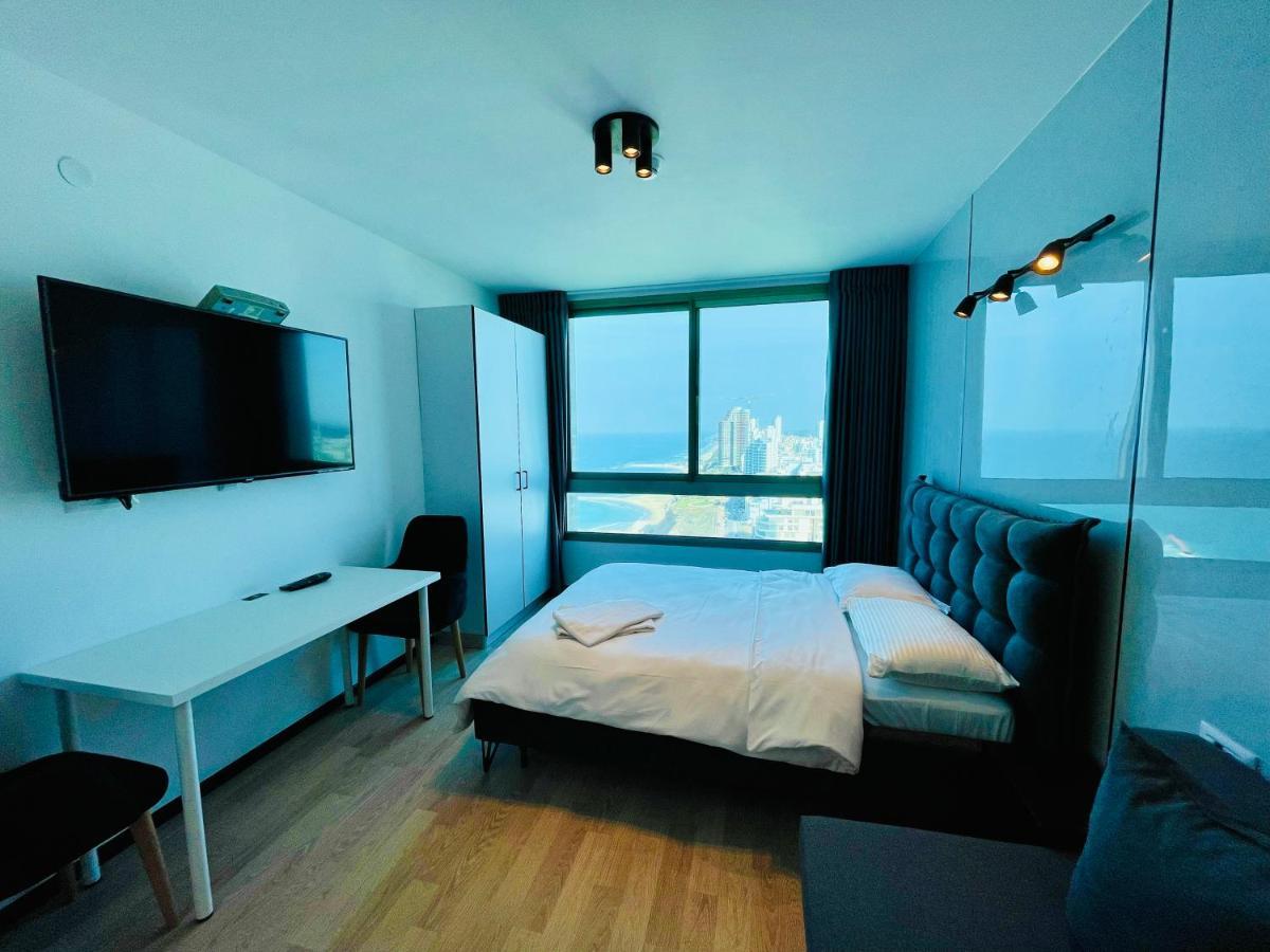 C Tower Apartments Netanja Exteriér fotografie