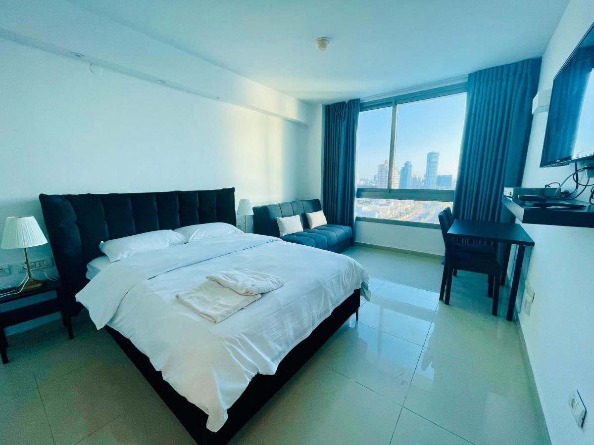C Tower Apartments Netanja Exteriér fotografie